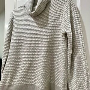 Cute for Fall! Like New! J.Crew Factory Textured Turtleneck Sweater